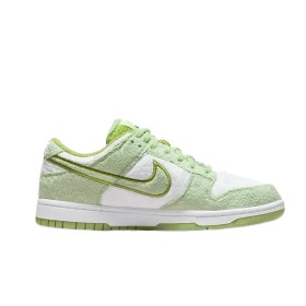 Nike Dunk Low SE 'Fleece - Honeydew' (W)