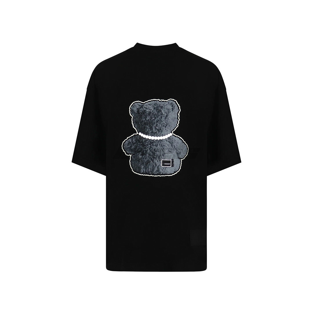 WE11DONE Pearl Necklace Teddy Logo Tee Black